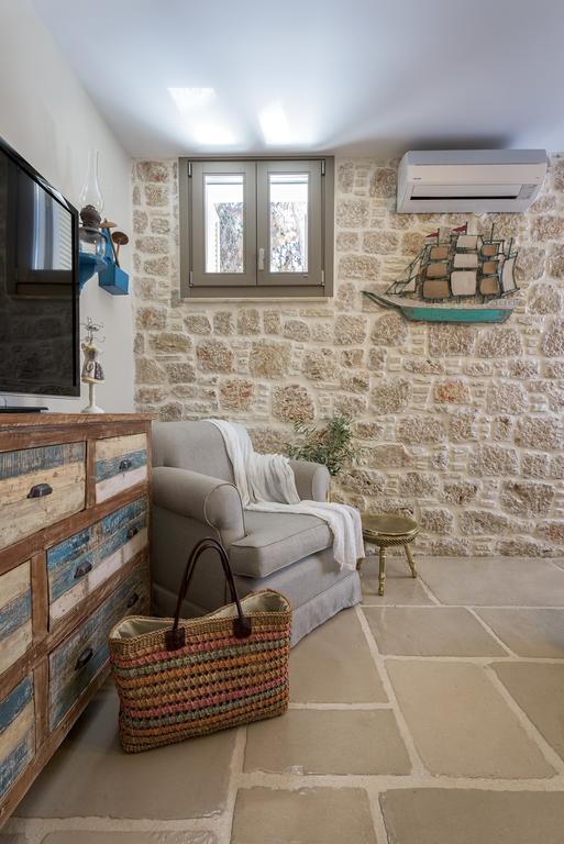 Chalki Town Admiral'S Houseヴィラ エクステリア 写真